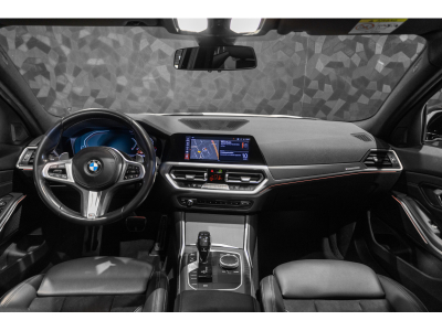 BMW 320 i BERLINE M-SPORT