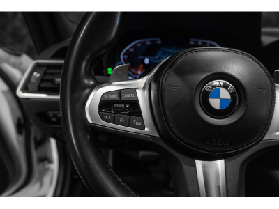 BMW 320 i BERLINE M-SPORT