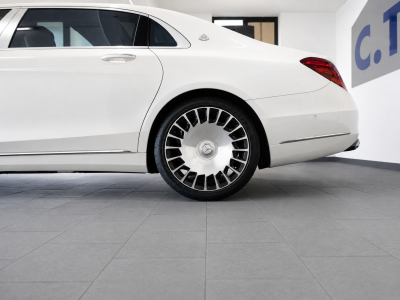 Maybach S560 Limousine 4Matic-PANO/BURMESTER/MASSAGE/DVD/Voll