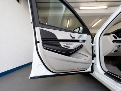 Maybach S560 Limousine 4Matic-PANO/BURMESTER/MASSAGE/DVD/Voll