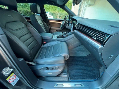 Volkswagen Touareg R eHybrid 4Motion-Pano-AHK-1Hand