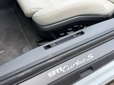 Porsche 911 Turbo S Cabriolet/Aero Paket/Unfallfrei/