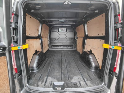 Ford Transit Custom 2.0 TDCI BOITE AUTO 3PLACES CAMERA CARPLAY CRUISE ATTELAGE
