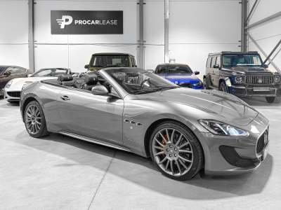 Maserati GranCabrio Maserati GranCabrio Sport 4.7 V8  - Gris métallisé - Cuir - Carnet d'origine