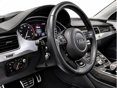 Audi S8 4.0 TFSI QUATTRO NIGHT VISION BOSE CUIR NAVI 1 HAND