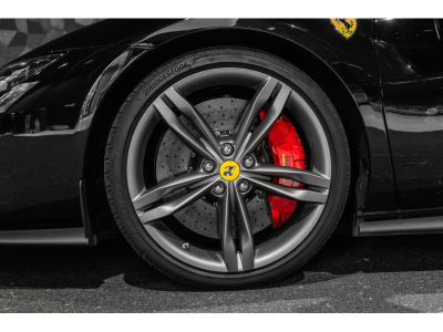 Ferrari 296 GTS NERO DS 1250 V6 BI-TURBO