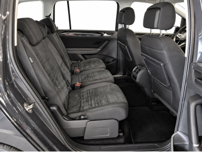 Volkswagen Touran NEW MODEL 2.0 TDI 150 DSG R-LINE 7 SITZE IQ LIGHT NAVI