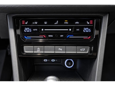 Volkswagen Touran NEW MODEL 2.0 TDI 150 DSG R-LINE 7 SITZE IQ LIGHT NAVI