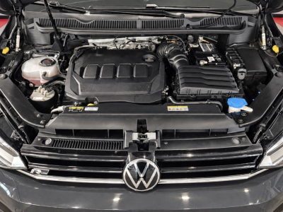 Volkswagen Touran NEW MODEL 2.0 TDI 150 DSG R-LINE 7 SITZE IQ LIGHT NAVI