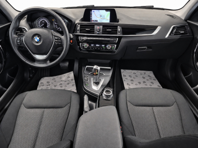 BMW 120 i FACELIFT AUTO LED NAVI
