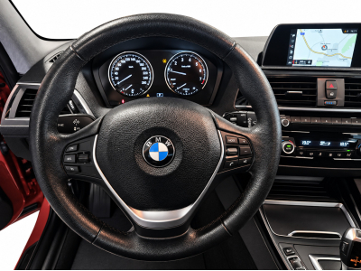 BMW 120 i FACELIFT AUTO LED NAVI