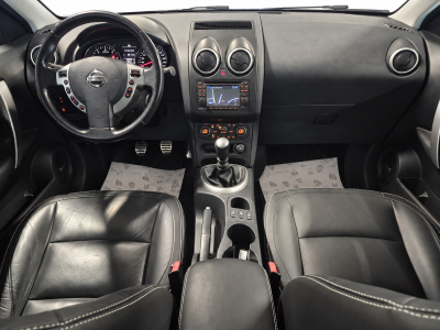 Nissan Qashqai 2.0 dCi 150 BOSE EDITION PANO CUIR NAVI 1 HAND