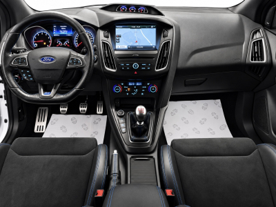 Ford Focus 2.3 ECOBOOST RS 350 AWD RECARO SITZE BI-XENON NAVI