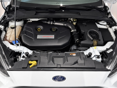 Ford Focus 2.3 ECOBOOST RS 350 AWD RECARO SITZE BI-XENON NAVI