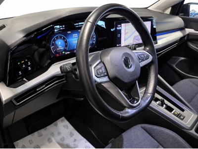 Volkswagen Golf Golf 8 1.5 eTSI 150 DSG LIFE LED NAVI