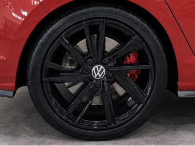 Volkswagen Golf GTI VIII 2.0 TSI 245 DSG HARMAN KARDON PANO NAVI ACC