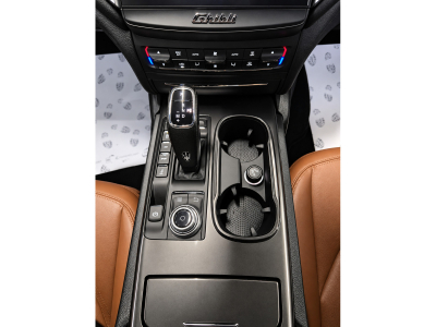 Maserati Ghibli 3.0 V6 SQ4 FACELIFT CUIR NAVI 430CV/PS