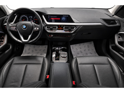 BMW 118 i SPORTLINE New Model AUTO PANO LED CUIR NAVI