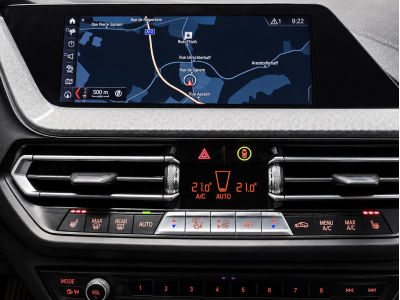 BMW 118 i SPORTLINE New Model AUTO PANO LED CUIR NAVI