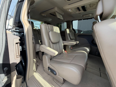 Lancia Voyager Gold/SD/7xSitzer/LEDER/DVD/KAMERA/VOLL