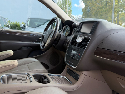 Lancia Voyager Gold/SD/7xSitzer/LEDER/DVD/KAMERA/VOLL