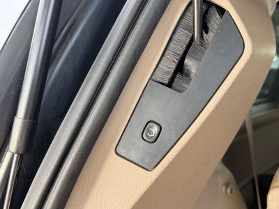 Lancia Voyager Gold/SD/7xSitzer/LEDER/DVD/KAMERA/VOLL