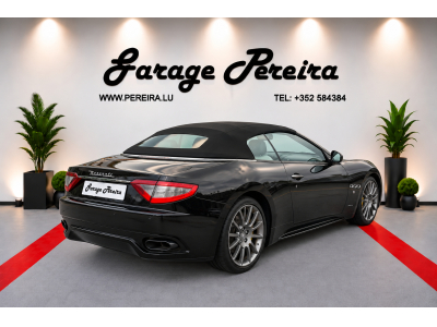 Maserati GranCabrio SPORT 4.7 V8 PININFARINA BOSE CUIR NAVI