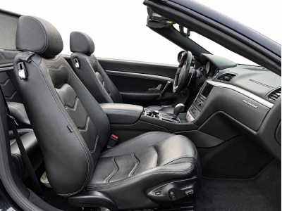 Maserati GranCabrio SPORT 4.7 V8 PININFARINA BOSE CUIR NAVI