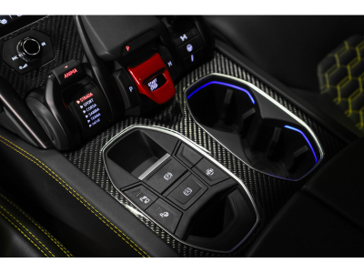 Lamborghini Urus S V8 - AKRAPOVIC