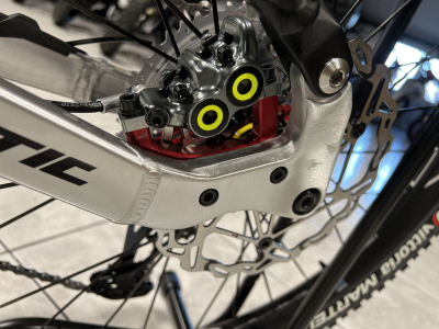 Fantic XEF 1.9 RACE L 720Wh, 29''-27,5'', freins 4 pistons, 90 Nm