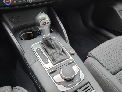 Audi A3 35 TFSI S-TRONIC S-LINE CARPLAY GPS BLUETOOTH APS AV/ARR