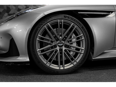 Aston Martin DB12 V8 Twin Turbo - ALUMINITE SILVER