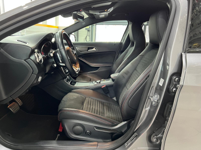 Mercedes-Benz GLA 200 AMG LINE, CUIR, NAVI, LED, CAMERA, ATT. REMORQUE, ALU 18'', 1 HAND