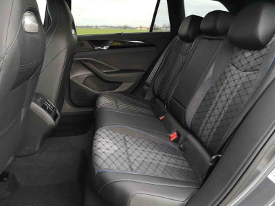 Volkswagen Passat Variant 2.0 TDI 193 DSG 4 Motion R-Line