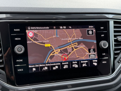 Volkswagen T-Roc Sport 1.5 150 PS/1.Hand/LED/Virtuell/Kamer