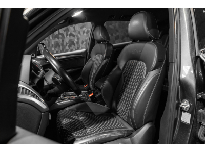 Audi SQ5 PLUS QUATTRO