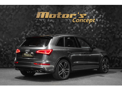 Audi SQ5 PLUS QUATTRO