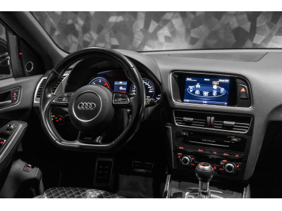 Audi SQ5 PLUS QUATTRO