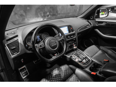 Audi SQ5 PLUS QUATTRO