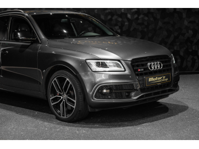 Audi SQ5 PLUS QUATTRO