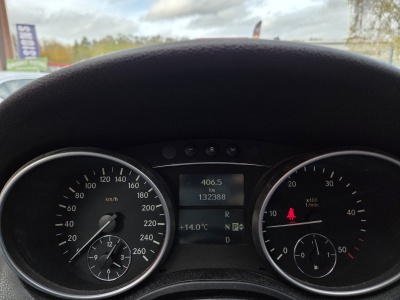 Mercedes-Benz ML 320 CDI AUTO. 4MATIC