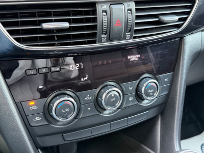 Mazda 6 Kombi Center-Line