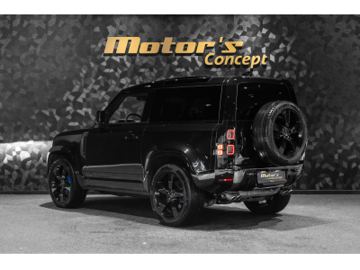 Land-Rover Defender V8 BOND EDITION  - 1/300