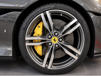 Ferrari Portofino M MAGNETIC RIDE CARBON LED CUIR NAVI 1 HAND