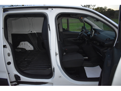Peugeot Partner 1,5 DCi 100 61000km Airco soigné