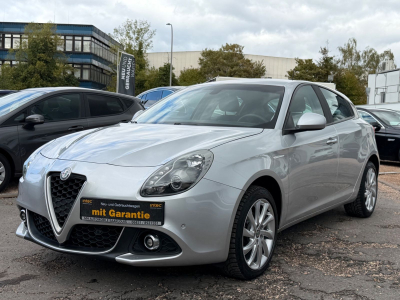 Alfa Romeo Giulietta Super/SCHECKHEFT/1HAND/