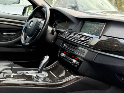 BMW 530 d Touring xDrive/SoftClose/Pano/HeadUP/VOLL