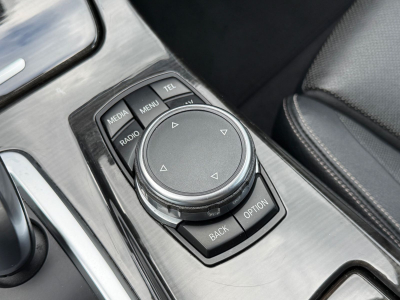 BMW 530 d Touring xDrive/SoftClose/Pano/HeadUP/VOLL