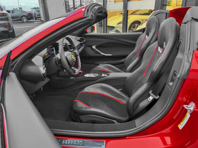 Ferrari 296 GTS 296 GTS/ Rosso Magma Extracampionario /Garantie Ferrari /Entretien inclus /Jantes forgées /Carbone /TVA récupérable