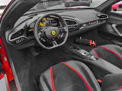 Ferrari 296 GTS 296 GTS/ Rosso Magma Extracampionario /Garantie Ferrari /Entretien inclus /Jantes forgées /Carbone /TVA récupérable